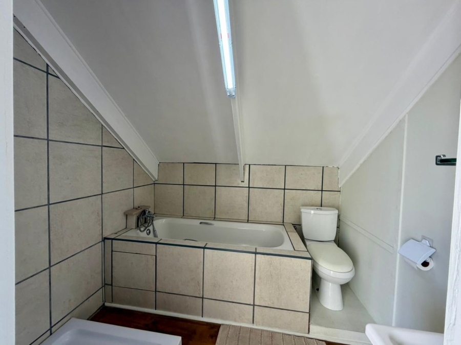 4 Bedroom Property for Sale in Herolds Bay Western Cape